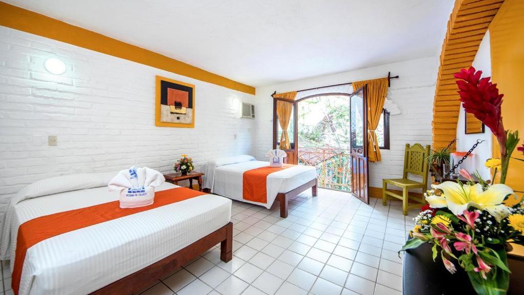 Hacienda De Vallarta Centro 3*